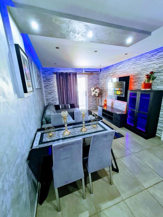 Hidden Lights Deluxe Apartment 圣纳帕 外观 照片