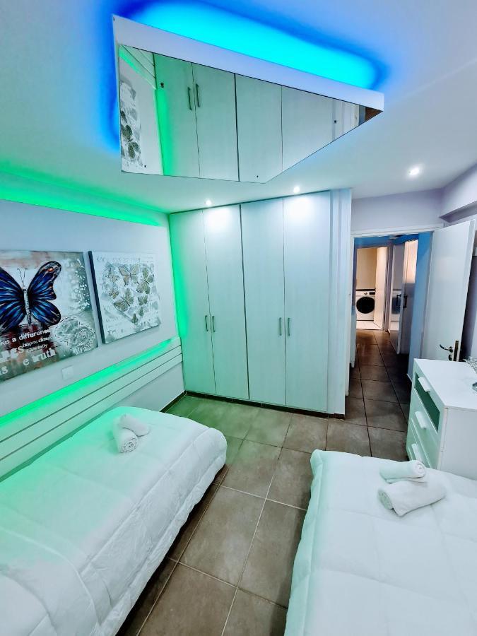 Hidden Lights Deluxe Apartment 圣纳帕 外观 照片