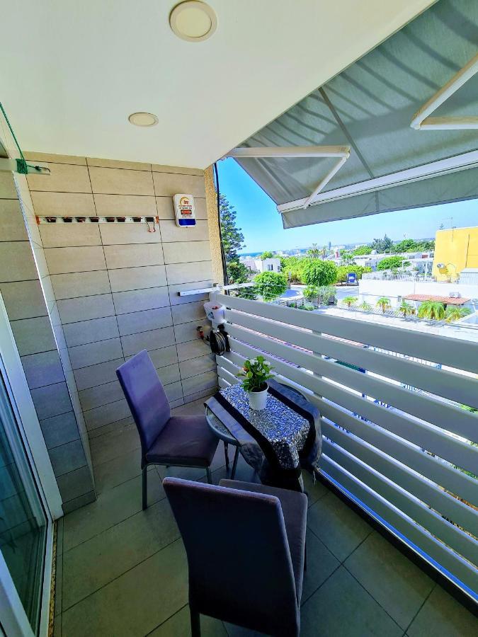 Hidden Lights Deluxe Apartment 圣纳帕 外观 照片