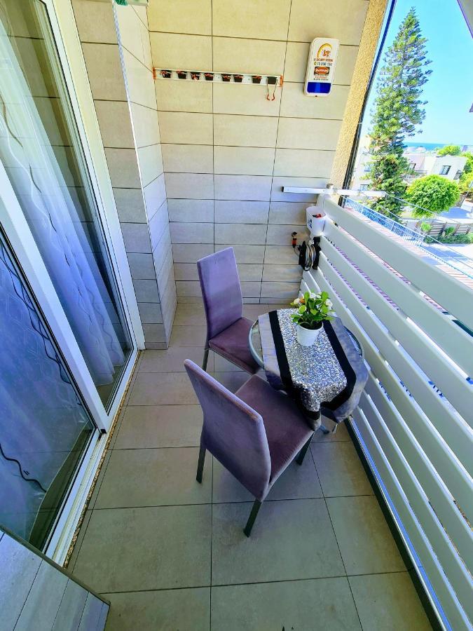 Hidden Lights Deluxe Apartment 圣纳帕 外观 照片